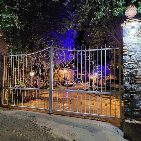 Aparthotel Antica Dimora Donna Filomena Marina di Camerota Esterno foto