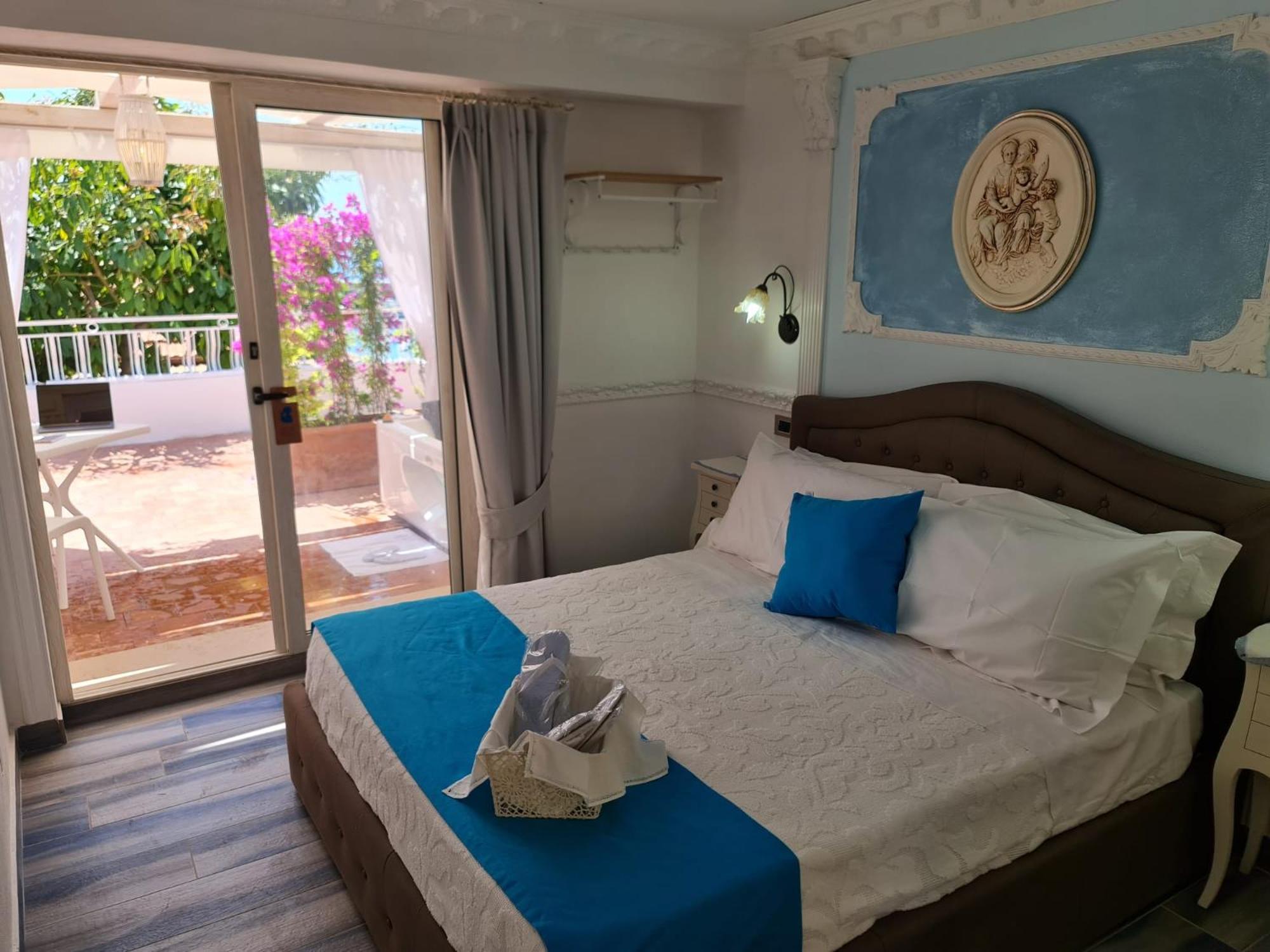 Aparthotel Antica Dimora Donna Filomena Marina di Camerota Esterno foto